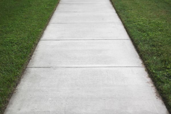 Cost of Concrete Walkway Replacement in Baton Rouge